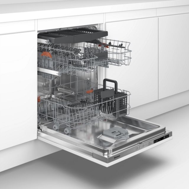 Blomberg LDV52420 Integrated Full Size Dishwasher with Hygiene+ 15 Place Settings