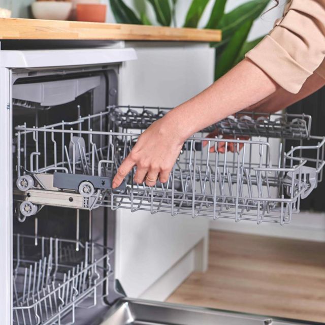 Bosch SMS2HVW67G Dishwasher - White - 14 Place Settings