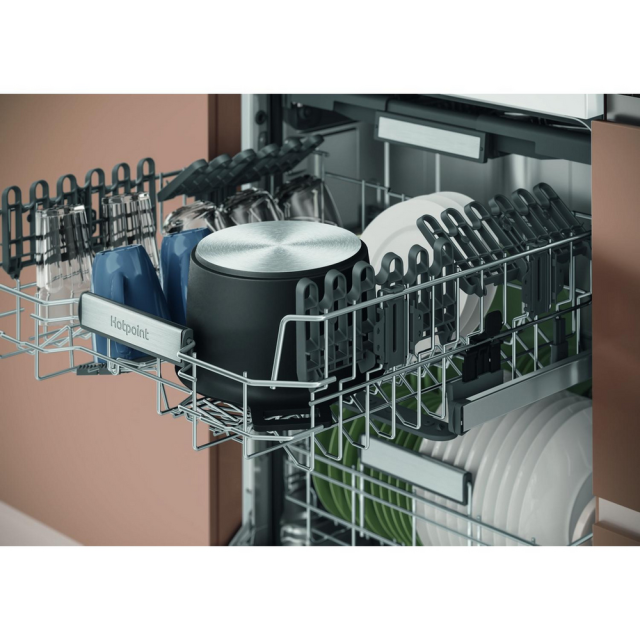 Hotpoint H7FHS41UK Full Size Dishwasher