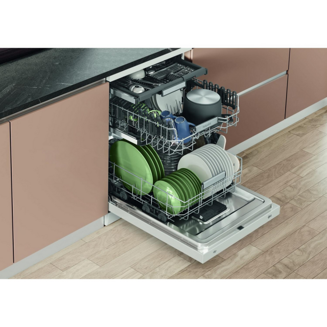 Hotpoint H7FHS41UK Full Size Dishwasher
