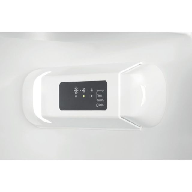 Hotpoint HBUF011 Built Under Fridge With Freezer Box