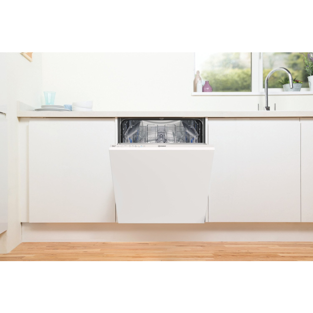 Indesit D2IHL326UK Full Size Dishwasher - White- 14 Place Settings