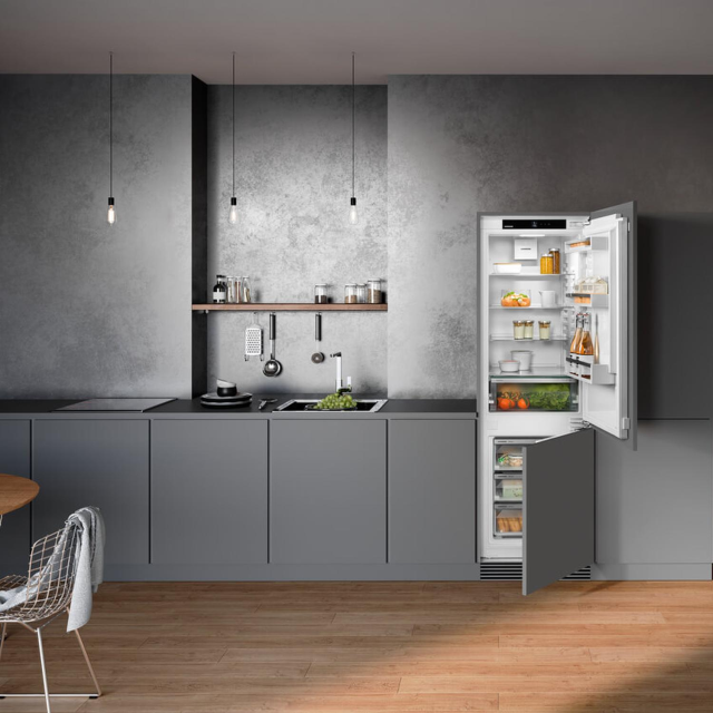 Liebherr IKGN51VE03 55.9cm 60/40 Integrated Frost Free Fridge Freezer