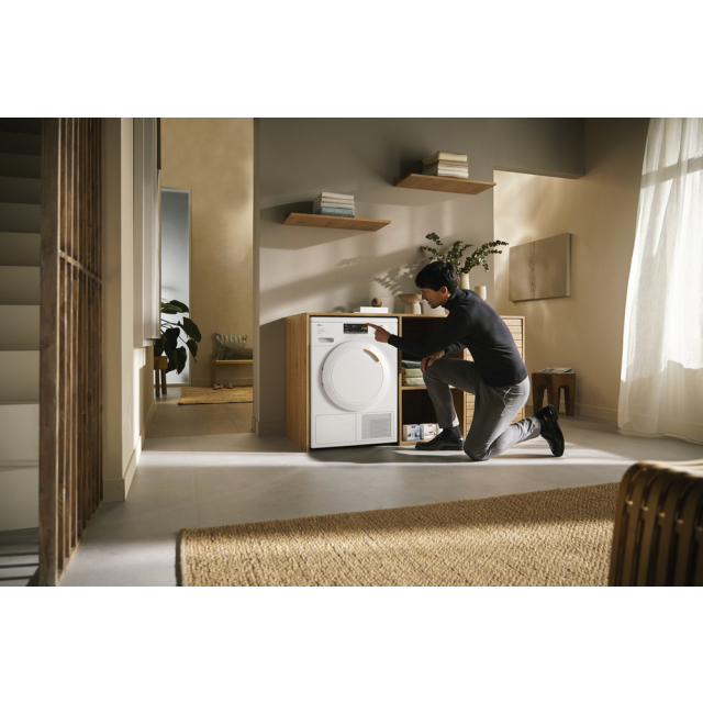 Miele TEA525 8kg Heat Pump Tumble Dryer White